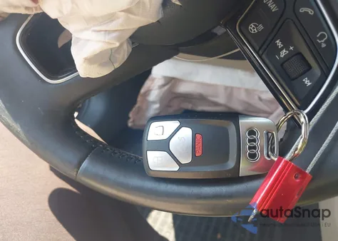 2018 Audi A4 2.0T Premium/2.0T Tech Premium z USA, uszkodzony, nr VIN WAUENAF46JA083515